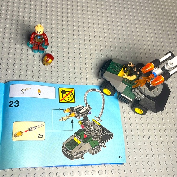 Lego 76008 - Picture 8 of 9